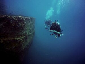 htms koh chang wreck

